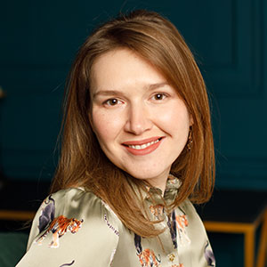 Дарья Плаксунова - детский писатель, редактор и литературный агент.